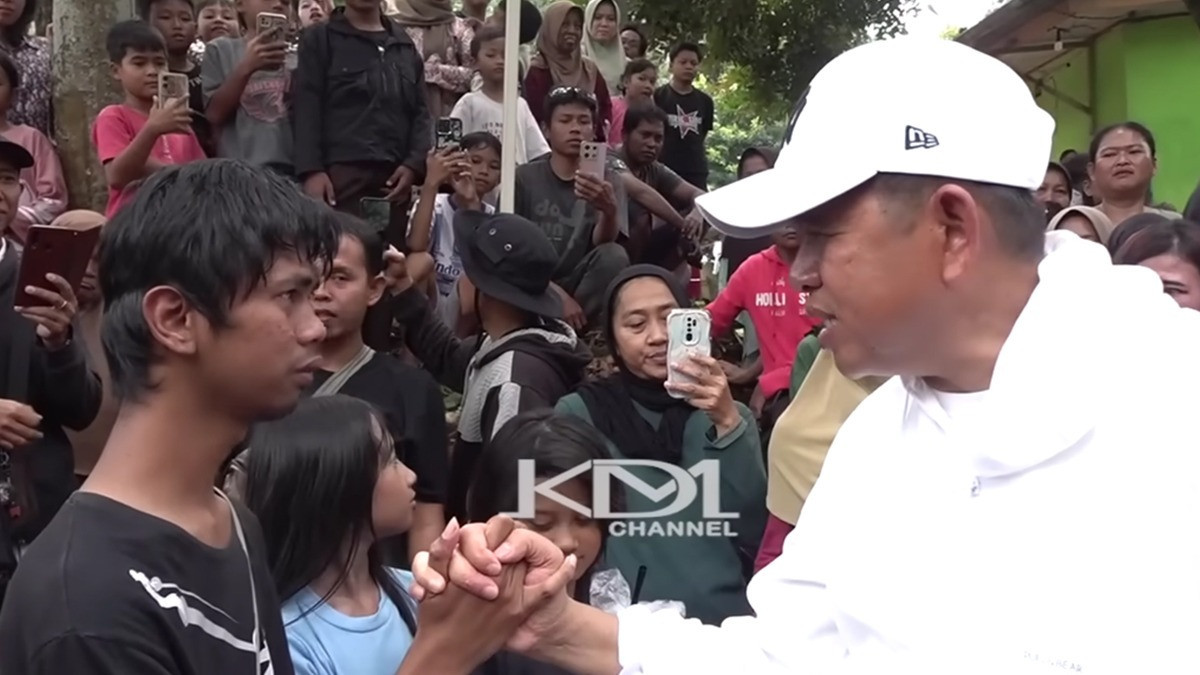 Dedi Mulyadi dan Al, Pemuda Penjual Jamur