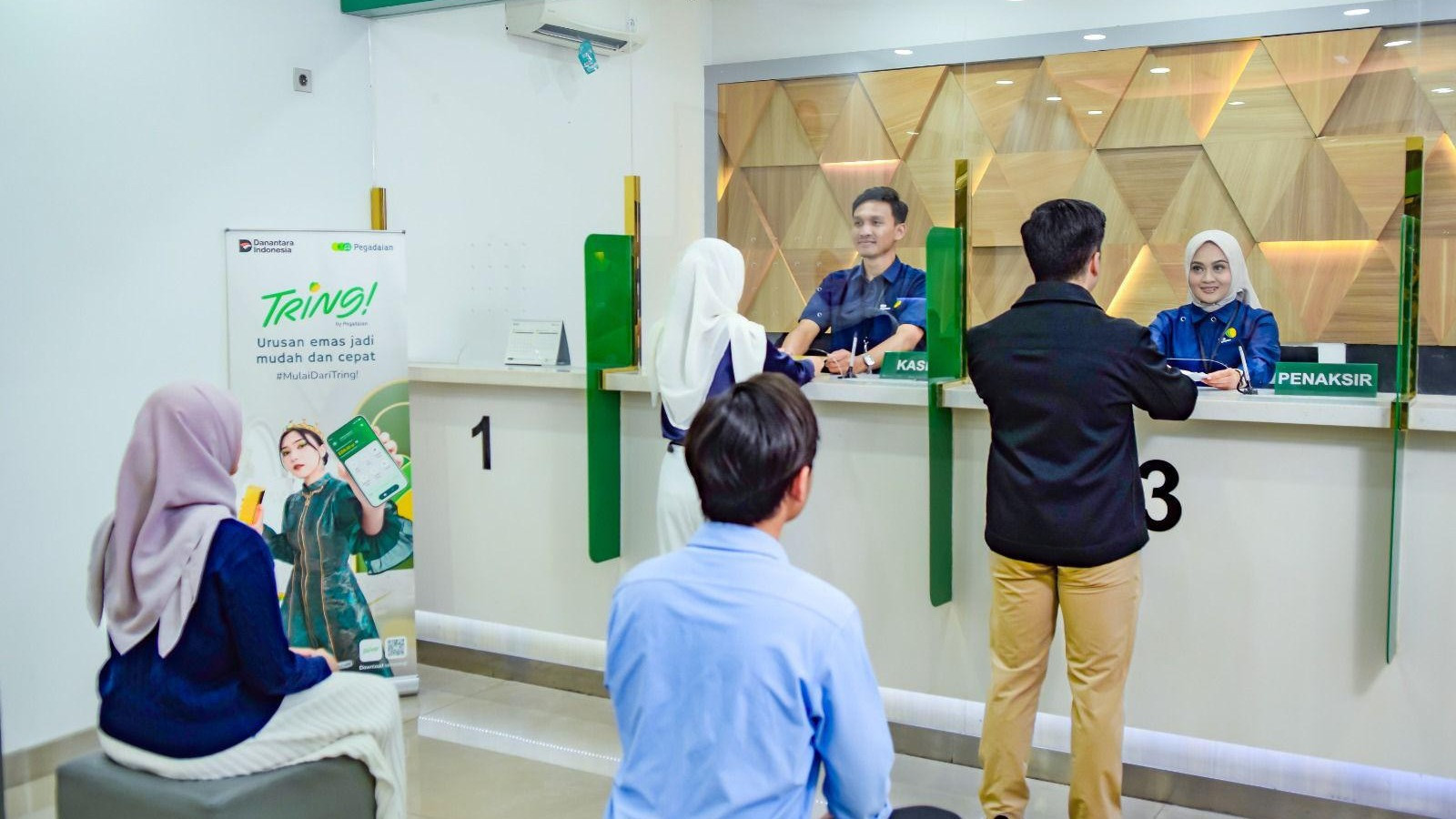 Transaksi Gadai Meningkat Pasca Lebaran, Masyarakat Ambalawi Manfaatkan Emas sebagai Sumber Likuiditas Tanpa Kehilangan Aset