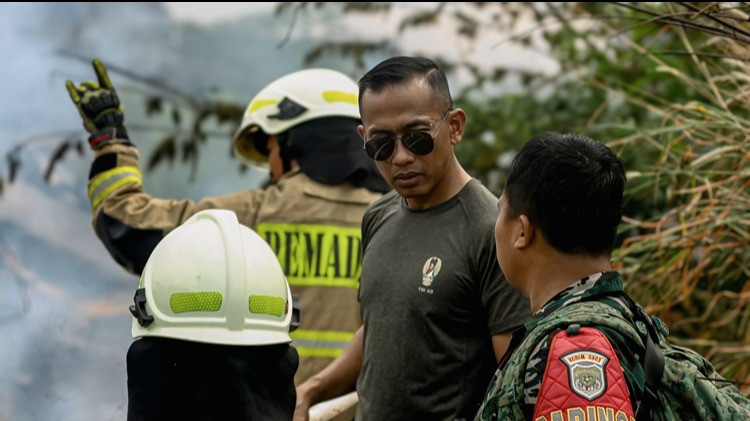Kebakaran Landa Tempat Pembuangan Sampah Ilegal di Kelapa Gading