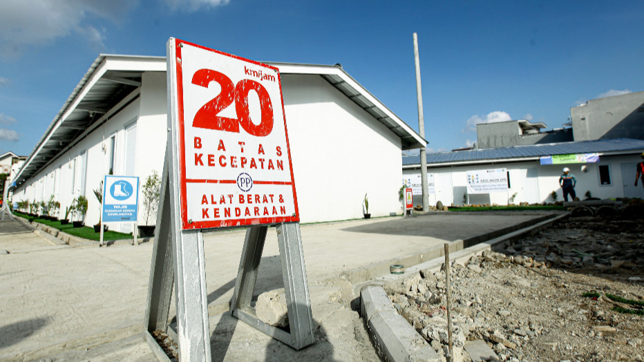Pembangunan hunian bagi warga bantaran rel di kawasan Pasar Senen terus berjalan, capai ratusan unit, di Jalan Kramat Raya, Jakarta Pusat, Jumat (24/4/2026).