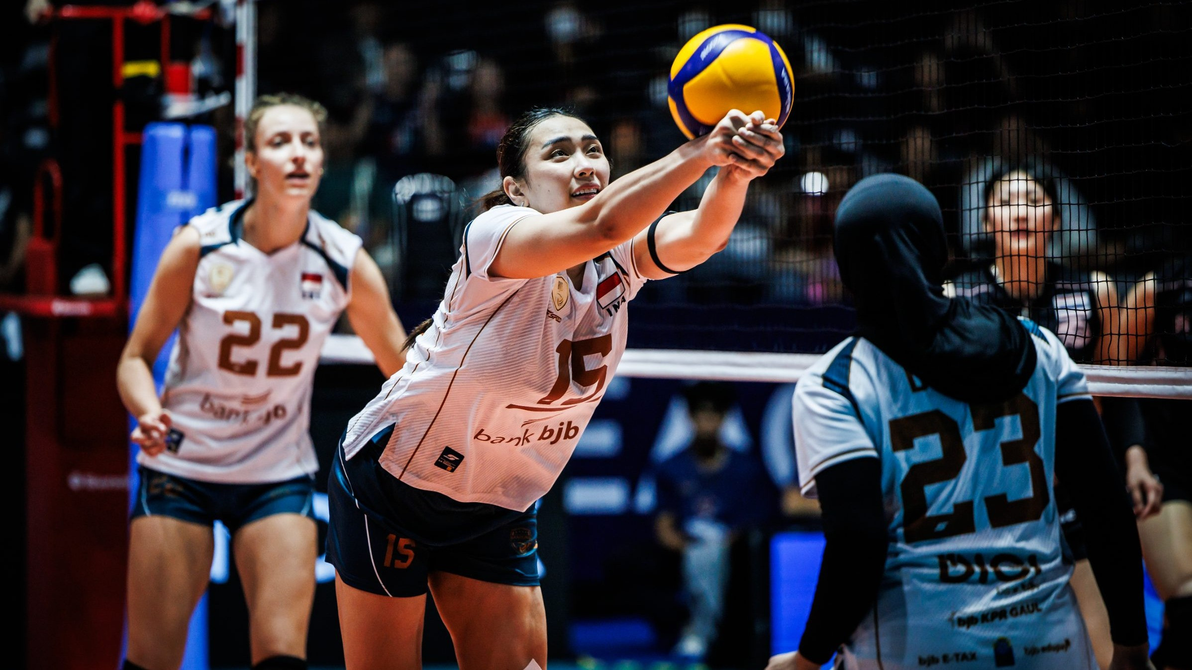 Yolla Yuliana membela Bandung BJB Tandamata