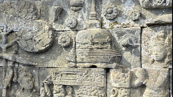 Pemasangan Chattra Borobudur Didorong Jadi Titik Kebangkitan Spiritual dan Wisata Religi Dunia