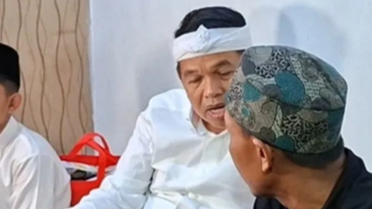 Tak Hanya Menjenguk, Dedi Mulyadi Beri Bantuan Rp10 Juta untuk ART Korban Luka Kecelakaan KRL
            - galeri foto