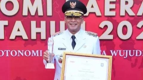 Kabar Bahagia untuk Warga Jabar, Gubernur Dedi Mulyadi bersama Jajarannya Raih Penghargaan, Wagub Erwan: Bekerja Lebih Baik Lagi