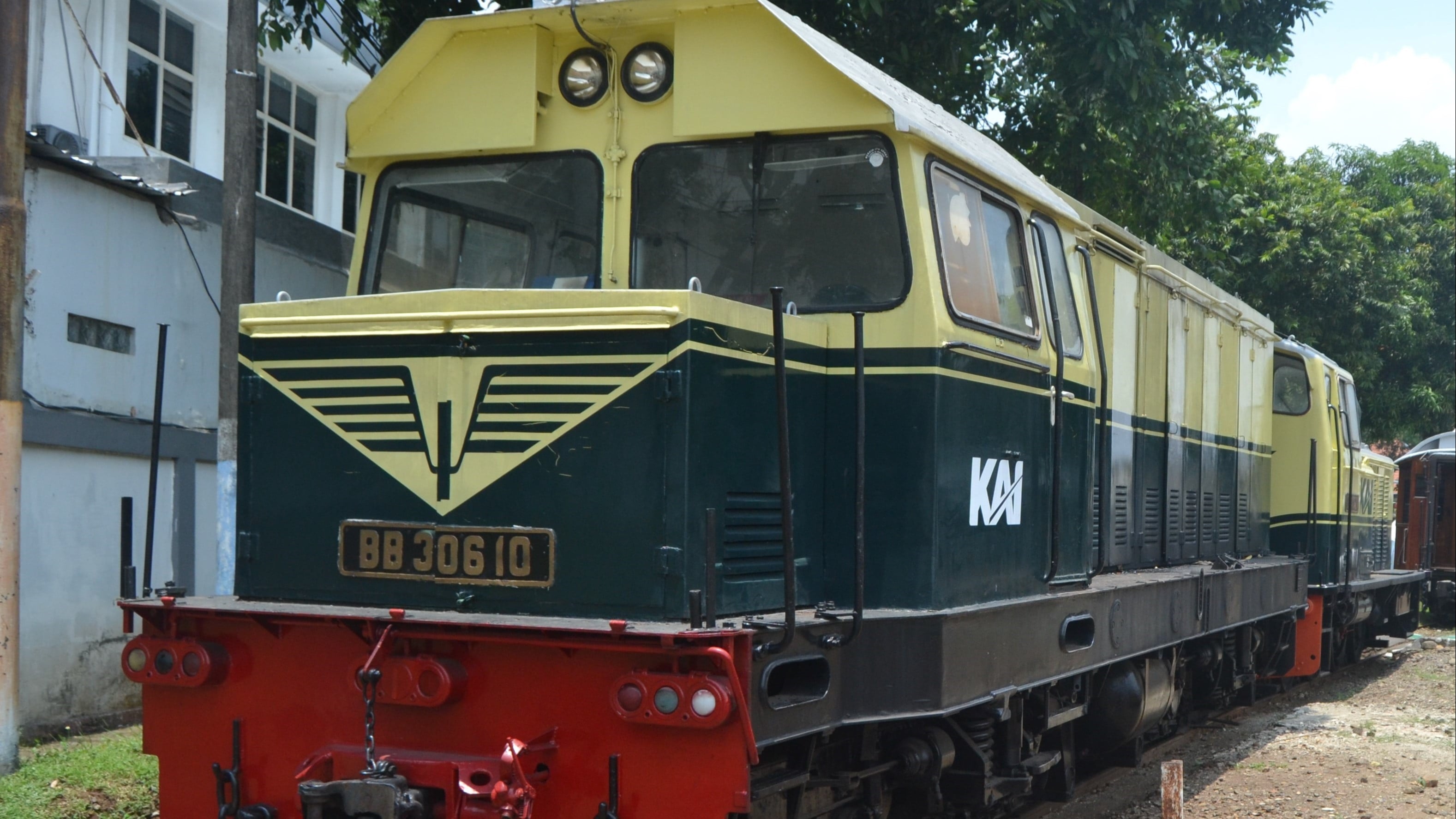 Lokomotif BB 306 84 08, jenis lokomotif yang sama di tragedi Bintaro 1987