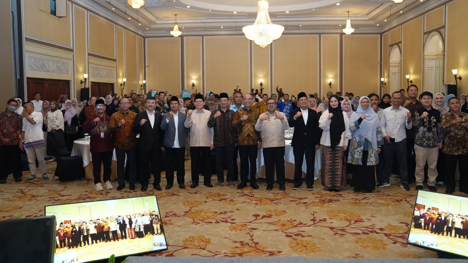 LPPOM MUI Gelar Festival Syawal 1447 H, Kokohkan Industri Halal dari Hulu hingga Dorong UMKM Semakin Berkelas
            - galeri foto