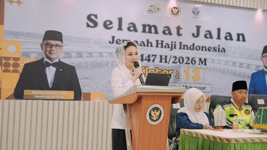 Salah Ucap saat Beri Sambutan di Depan Jemaah Calon Haji, Gubernur Malut Sherly Tjoanda: Maaf, Saya Belum Tidur
            - galeri foto