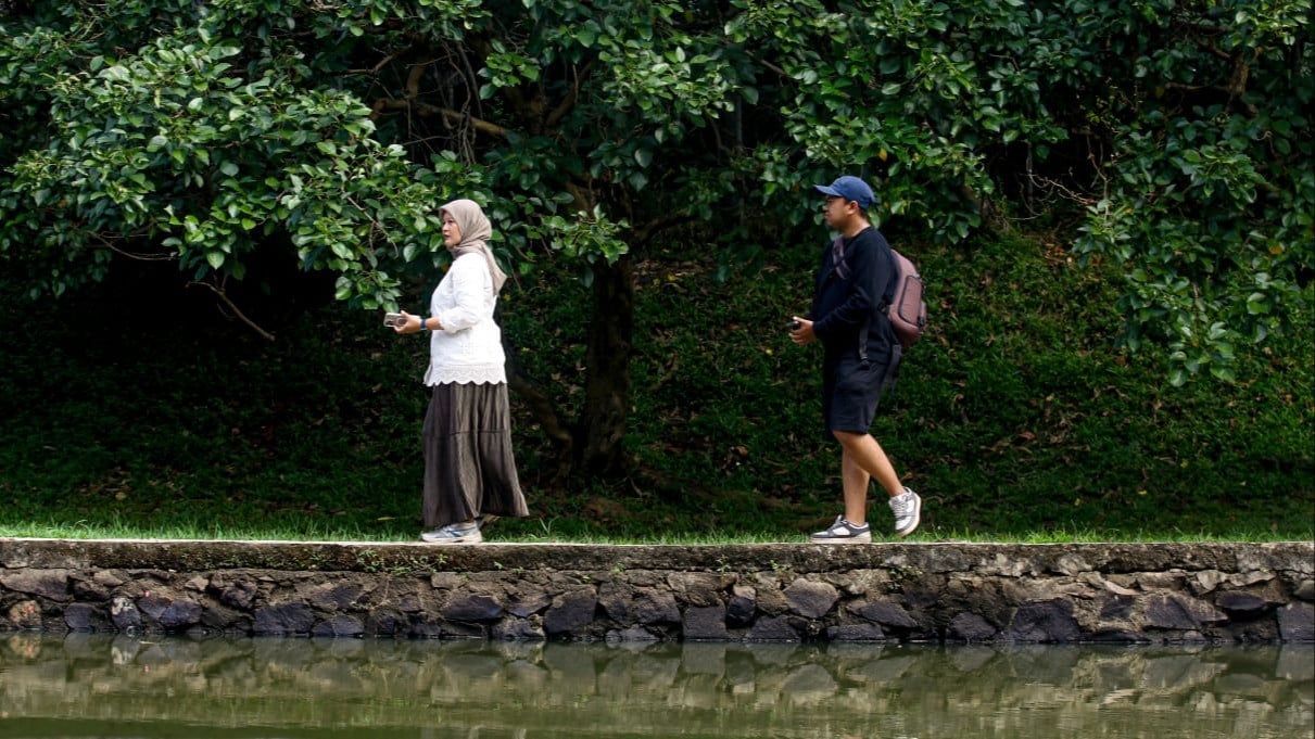 Bingkai Kota: Mengintip Keindahan Taman Piknik Cipinang Melayu