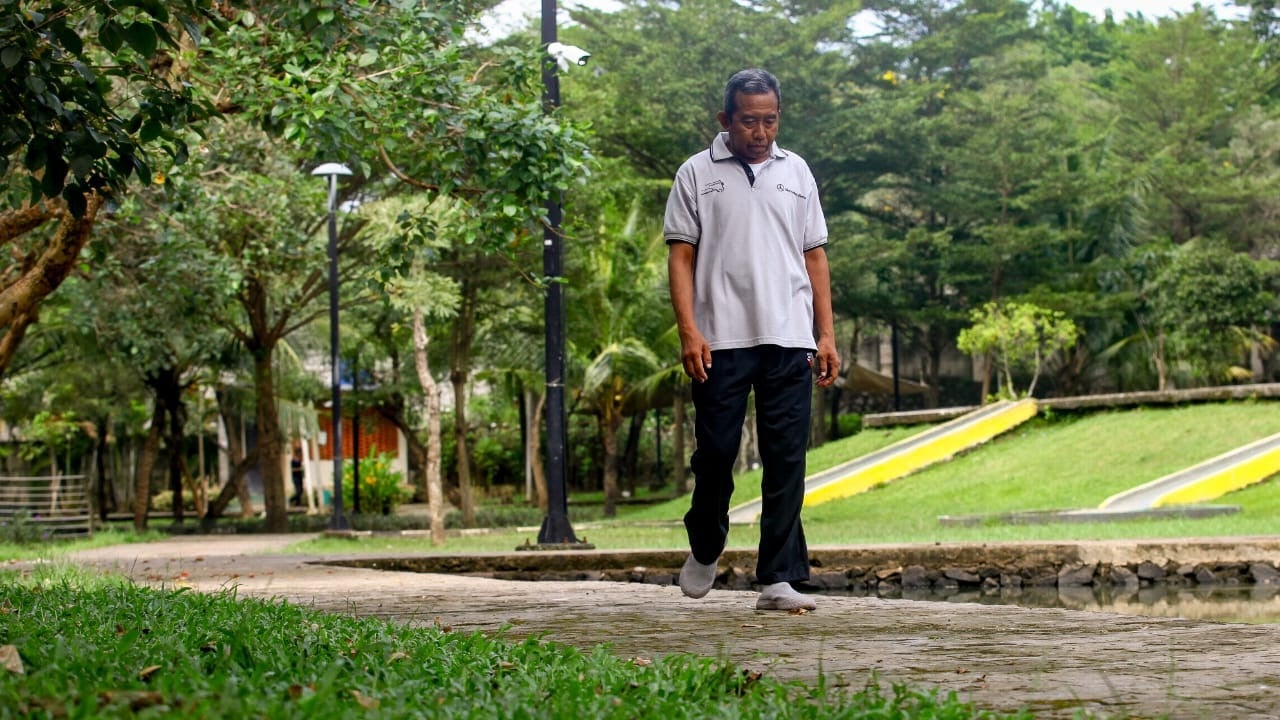 Bingkai Kota: Mengintip Keindahan Taman Piknik Cipinang Melayu