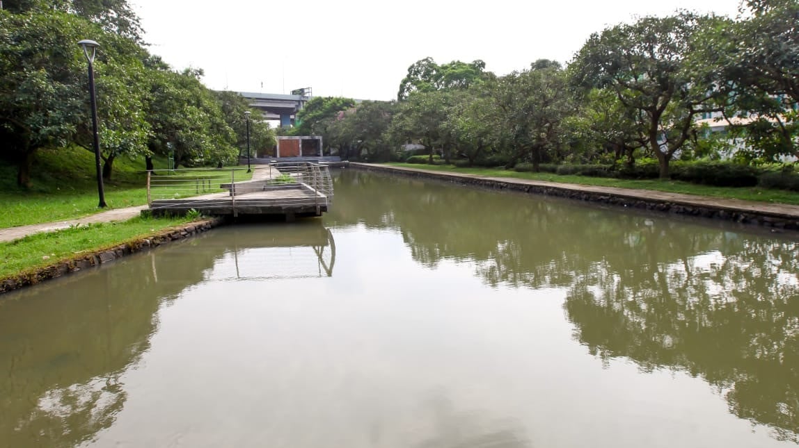 Bingkai Kota: Mengintip Keindahan Taman Piknik Cipinang Melayu