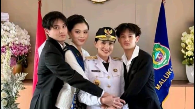Gubernur Maluku Utara, Sherly Tjoanda bersama ketiga anaknya
