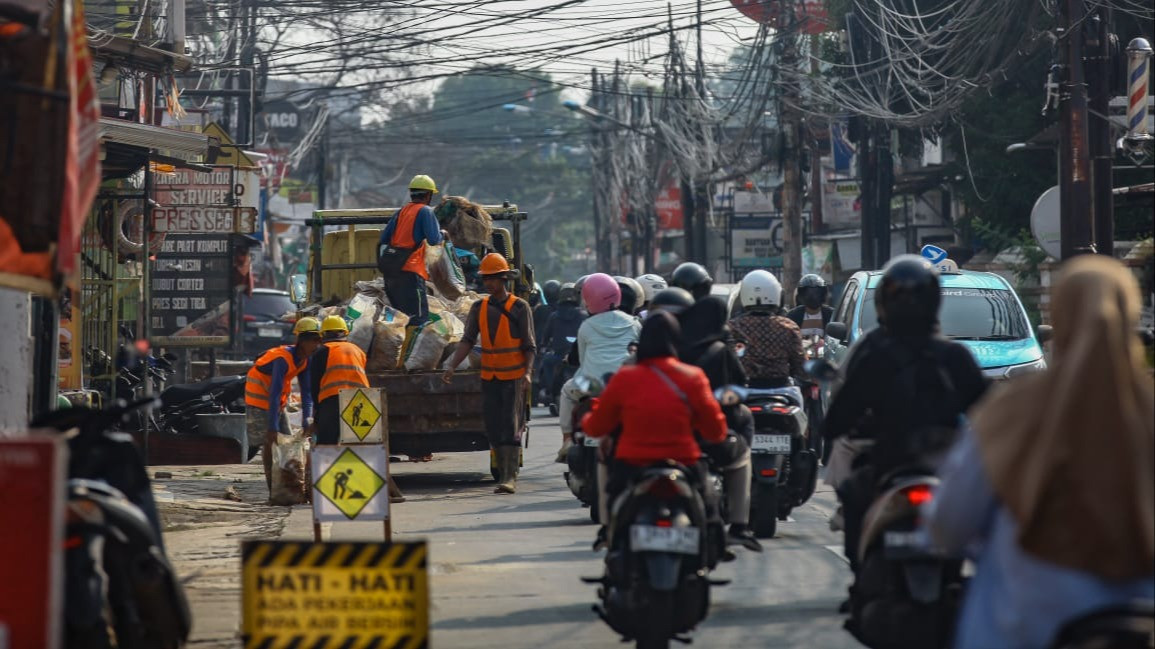 Lensa Berbicara: Proyek Galian PAM di Jalan Raya Condet Ganggu Aktivitas Warga