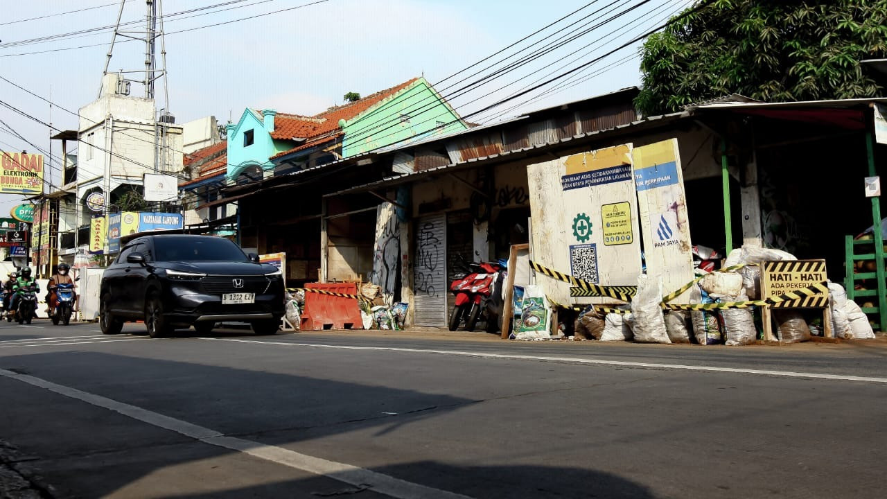 Lensa Berbicara: Proyek Galian PAM di Jalan Raya Condet Ganggu Aktivitas Warga