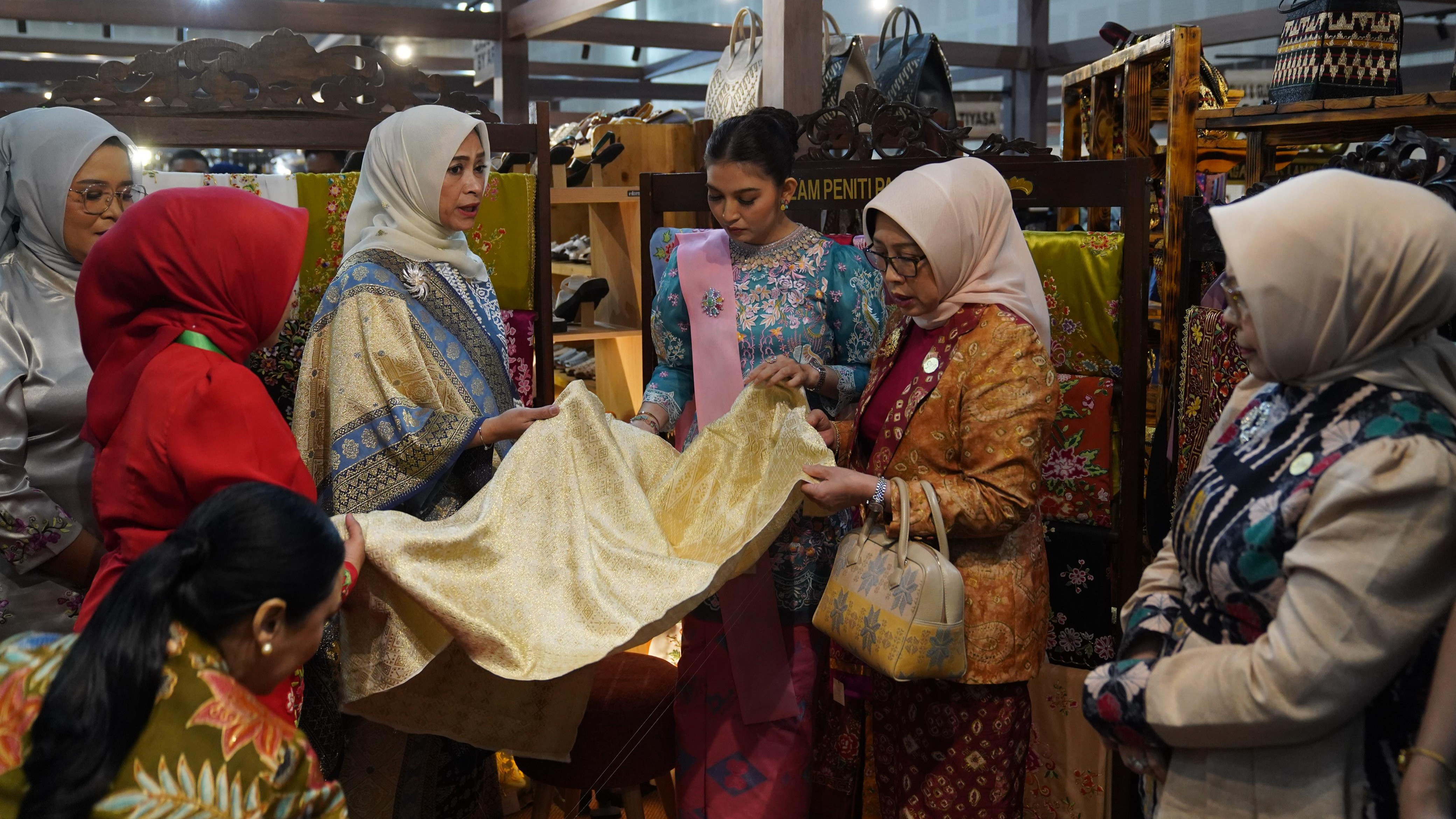 Pembukaan kegiatan HUT ke-80 Persit Kartika Chandra Kirana bertema “Persit Bisa” yang digelar di Expo Balai Kartini, Jakarta, Kamis (7/5/2026).