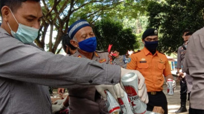 Polres Raja Ampat musnahkan ratusan botol minuman keras
