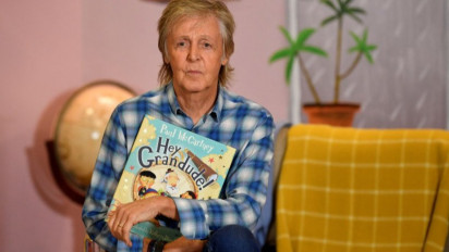 Kisah Paul McCartney "The Beatles" diadaptasi jadi serial dokumenter