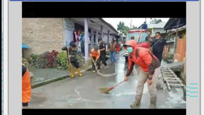 Gunung Sinabung Muntahkan Abu Vulkanis Setinggi 3,5 kilometer