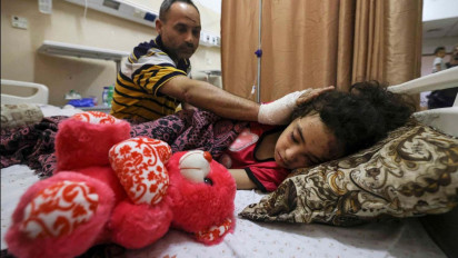 Kisah pilu bocah tertimbun puing 7 jam akibat serangan Israel