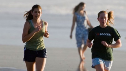 Jalan Kaki Bisa Turunkan Berat Badan? Ini Tips Agar Hasilnya Cepat Terasa