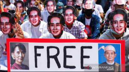 Suu Kyi Perdana Muncul di Depan Publik Sejak Kudeta di Myanmar