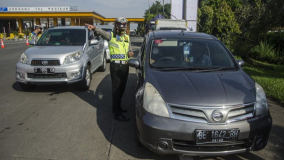 Polisi Hukum Tiga Travel Gelap yang Angkut Pemudik di Bandung