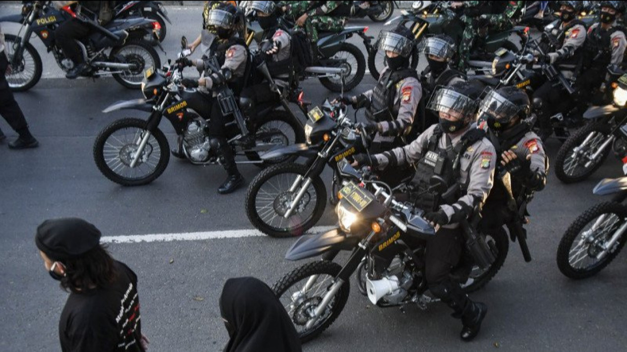 Habib Rizieq Shihab Jalani Kasus Tes Covid-19
            - galeri foto