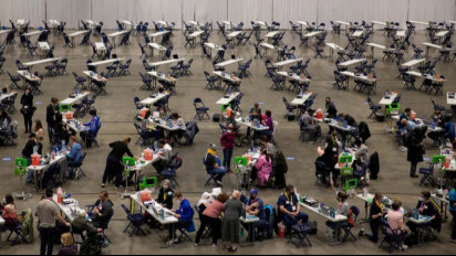 AS Akan Bagikan 25 Juta Dosis Vaksin Kepada Dunia