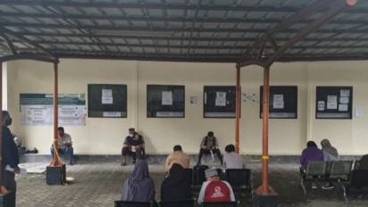 Pemkab Bekasi Hentikan Sementara Layanan 'Online' Administrasi Kependudukan