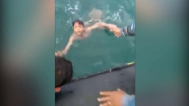 TNI AL Selamatkan Anak yang Terapung Berjam-jam di Tengah Laut