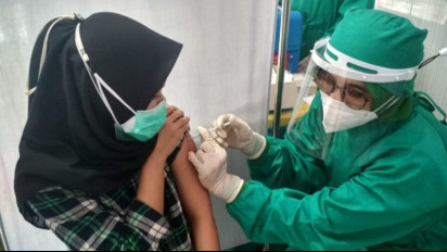 Ratusan Pedagang di Probolinggo Mengikuti Vaksinasi