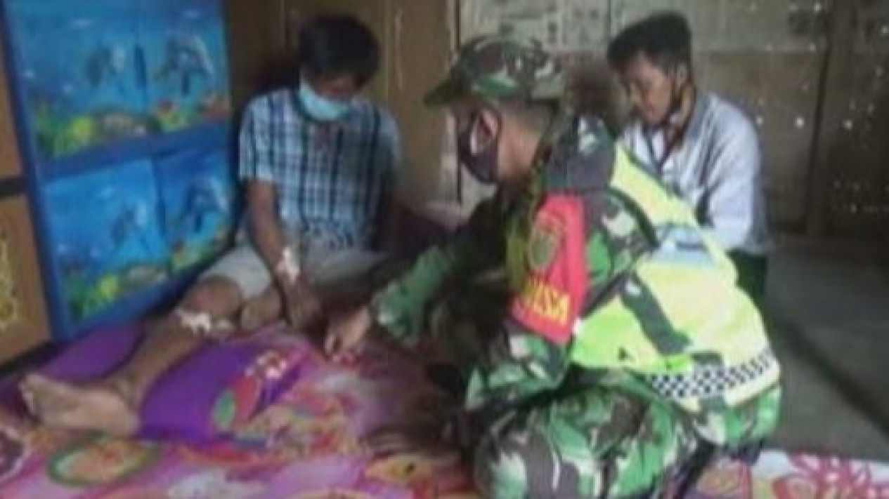 Sedang Mandi, Buaya Serang dan Tarik Lelaki di Sungai
            - galeri foto