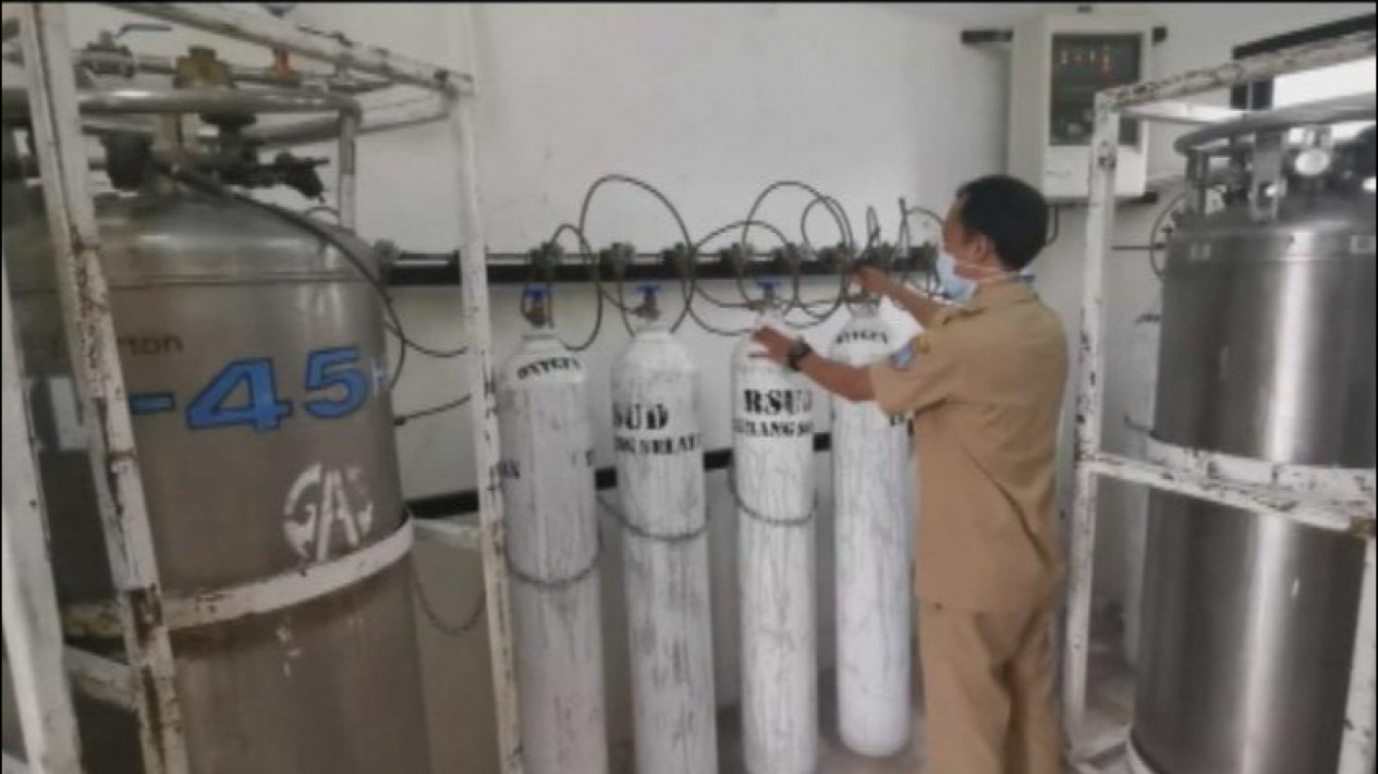 RSU Tangsel Habiskan 50 Tabung Oksigen Setiap Hari
            - galeri foto