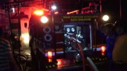 Dua Unit Rumah di Makassar terbakar, Satu Penghuni Tewas Terbakar