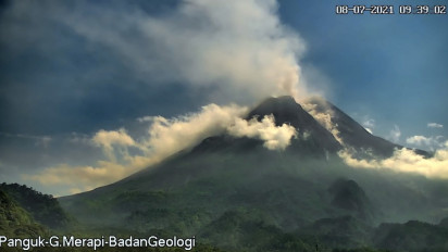 Siaga, Merapi Sudah Enam Kali Erupsi Hari Ini