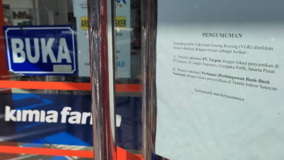 Kimia Farma Tunda Pelaksanaan Vaksinasi Berbayar