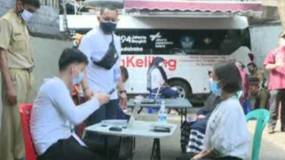 73 Persen Warga RW 7 Karet Telah Divaksin