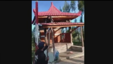 Tak Terima Acara Adat Dibubarkan, Warga di Lumajang Rusak Fasilitas Umum