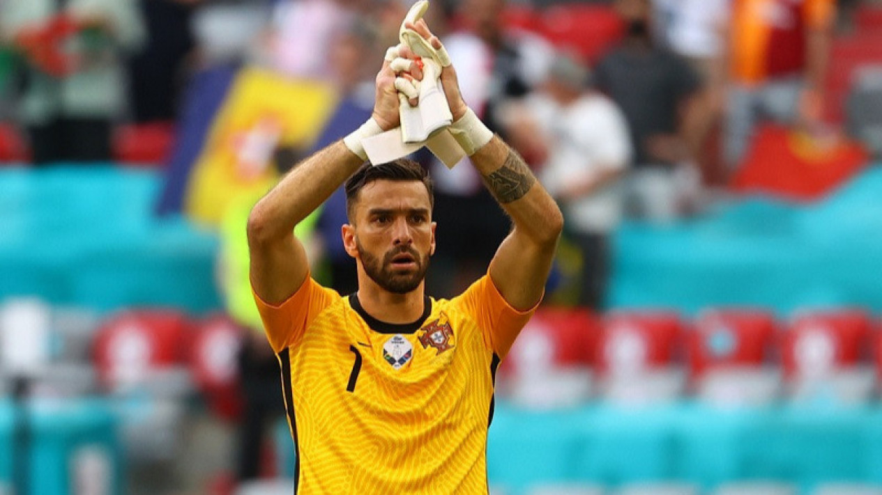 AS Roma Datangkan Kiper Timnas Portugal Rui Patricio Dengan Kontrak 3 Tahun
            - galeri foto