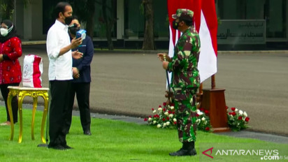 Jokowi: Awasi Ketat Distribusi Obat COVID-19 Gratis