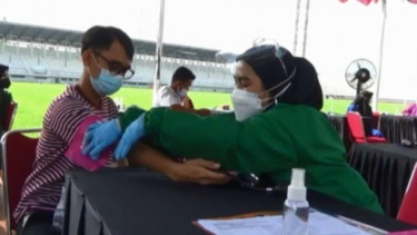 Vaksinasi Covid-19 di Karawang Sepi Peminat