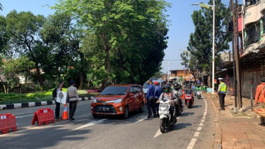 PPKM Level 4 Diperpanjang, Pelintas di Lenteng Agung Wajib Tunjukkan STRP