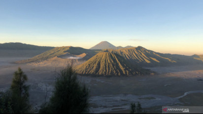 Penutupan Bromo dan Semeru Bagi Wisatawan Diperpanjang