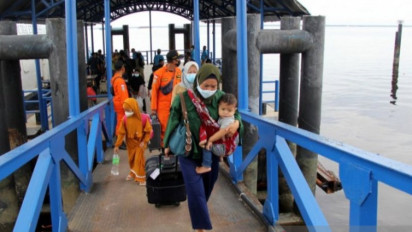 Penumpang Kapal di Tanjung Kalian Bangka Wajib Vaksin Covid-19