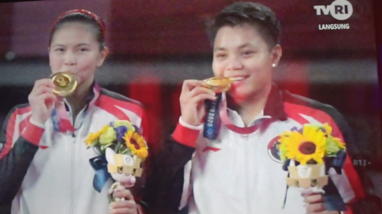 Ganda Putri Greysia/Apriani Raih Emas Olimpiade
            - galeri foto