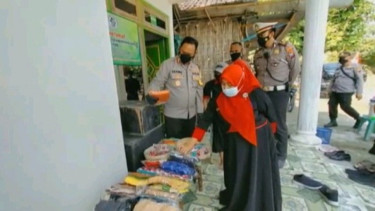 Polres Bojonegoro Borong Puluhan Hasil Rajutan Penyandang Disabilitas
