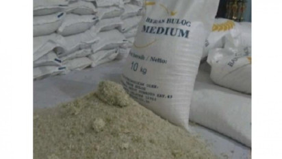 Beras Bansos Menggumpal, Bupati Pandeglang: Sudah Diganti, Penerima Enggak Ribut, kok