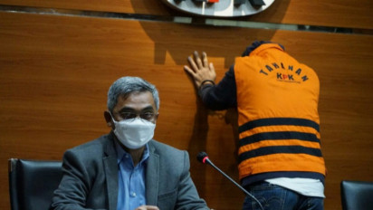 KPK Menahan Pihak Swasta Dalam Kasus Suap Pengesahan RAPBD Jambi