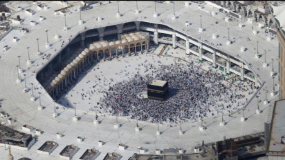 Hari ini Arab Saudi Mulai Izinkan 2 Juta Jemaah Umrah Per Bulan