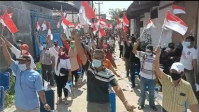 Hut RI Ke-76 Tahun, Warga di Tangerang Jemur Massal di Bawah Terik Matahari