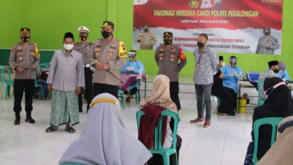 Kebut Vaksinasi, Mobil Presisi Sambangi Ponpes di Pekalongan